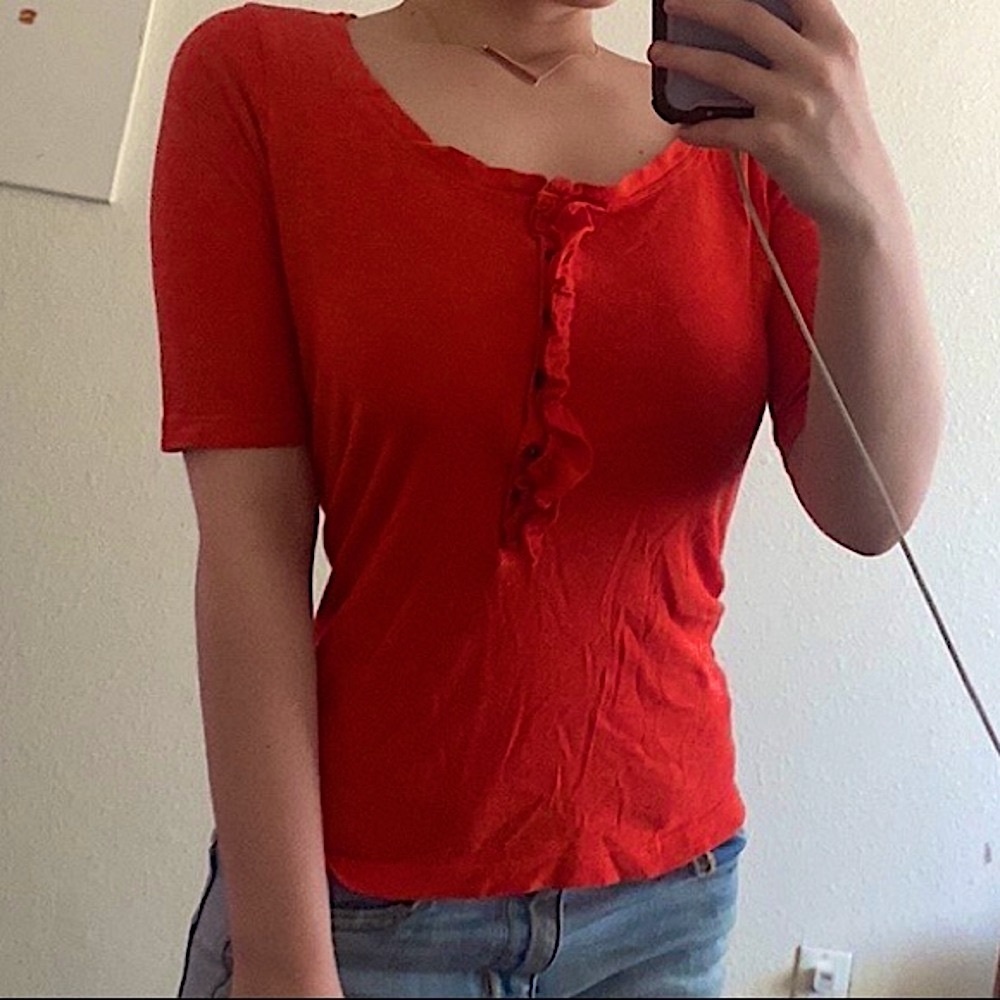 Old Navy • Red 1/4 Sleeve Shirt ❤️